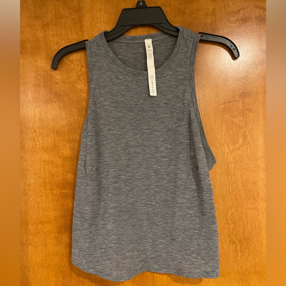 Lululemon S/L Textured Crop Top Poly/Lyocell/Lycra blend